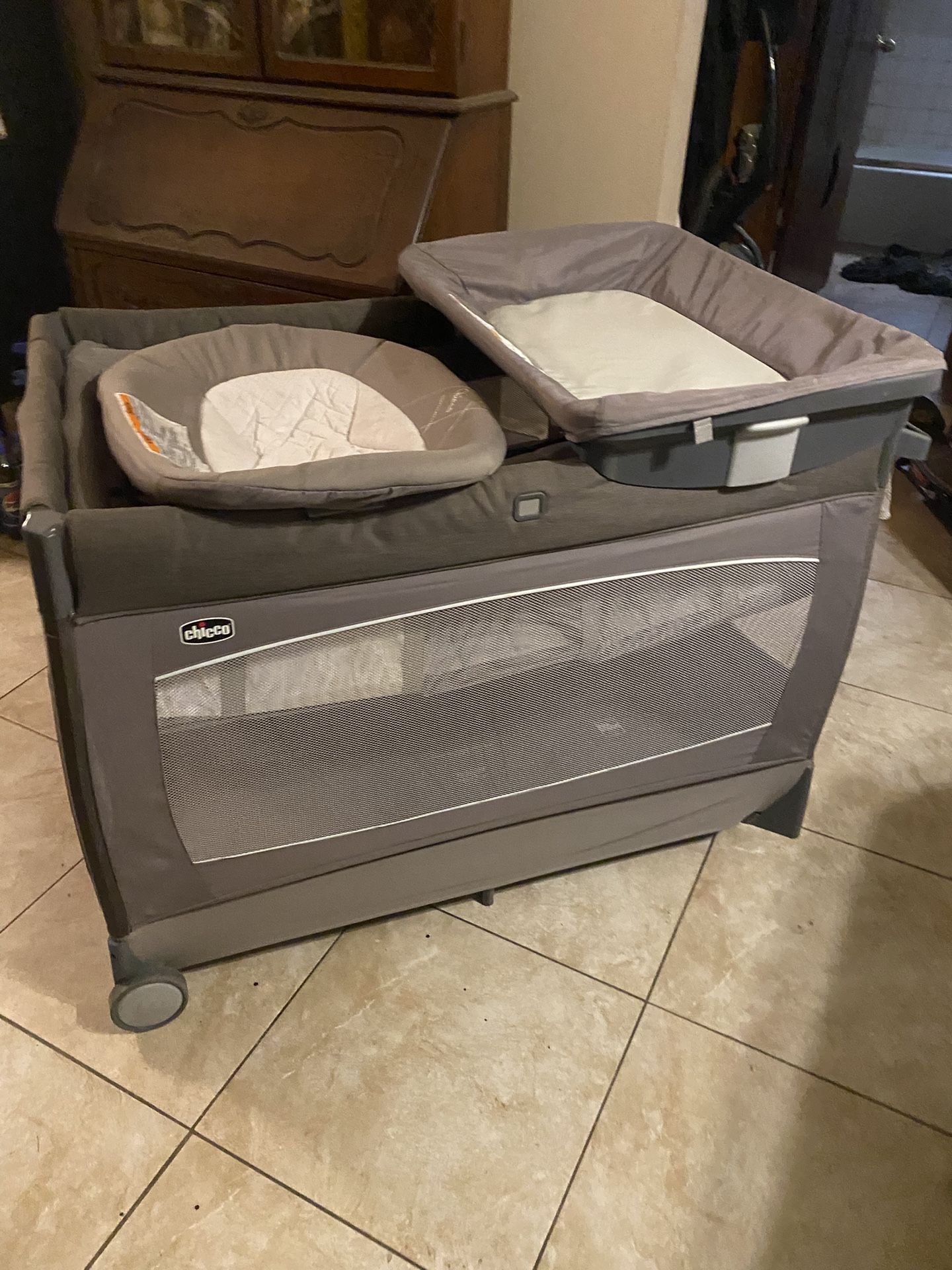 Chicco Lullaby Playard