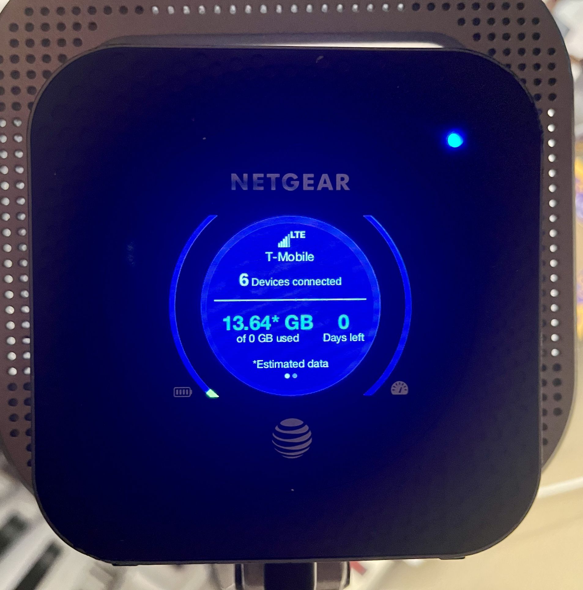 NETGEAR Nighthawk M1 LTE WiFi Mobil Hotspot MR1100 Unlocked