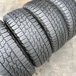245 55 19 Tires Con 80% De Vida Las 4 De La Marca FALKEN 