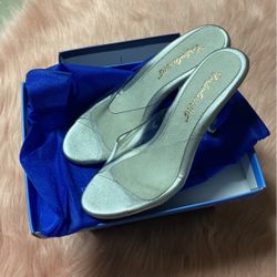 Brand New Sliver And Clear Pump Size 7 Of Halloween Shoe!