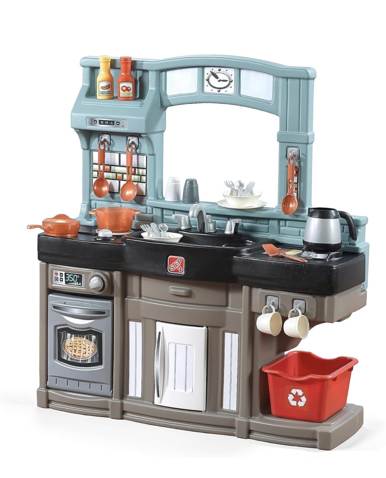 Step2 Best Chefs Kids Kitchen Playset, Indoor/Outdoor Kitchenette, Interactive Play with Lights and Sounds, Made of Durable Plastic, Includes 25 Piece