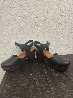 B.o.c. Women’s wedge shoes size 6.5