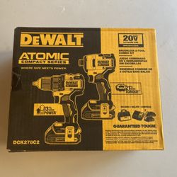  Dewalt Impact And Drill Driver  Combo Kit New