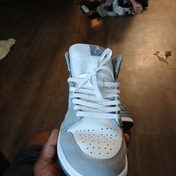 Jordan Retro mid SE $60