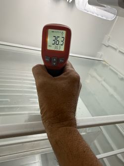 Refrigerator whirlpool