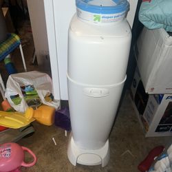 Diaper Can 
