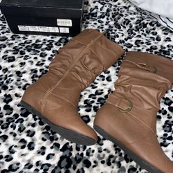 Taupe Small Wedge Boots