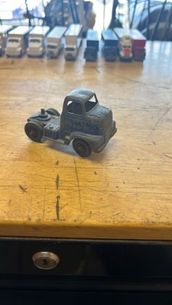 Tootsie toy truck