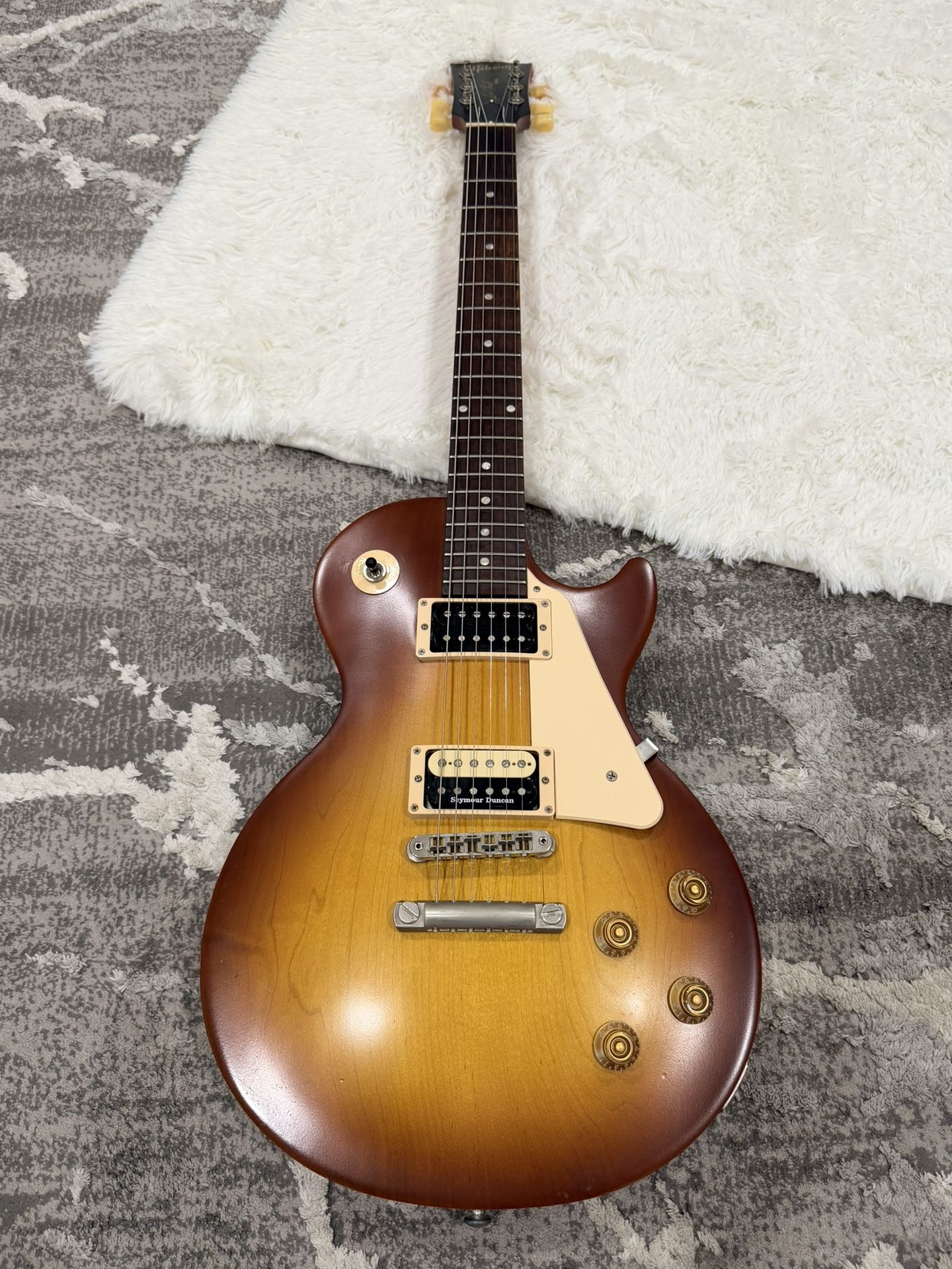 Gibson Les Paul Tribute 2019
