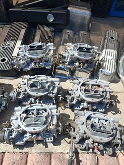 6 EDELBROCK CARBURETORS!!! 875$ TAKES ALL 6