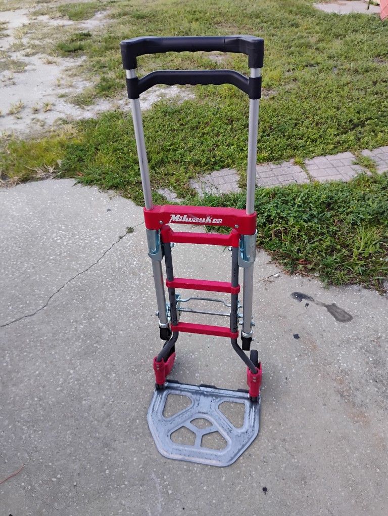 Milwaukee 2-n-1 Folding Dolly/Cart