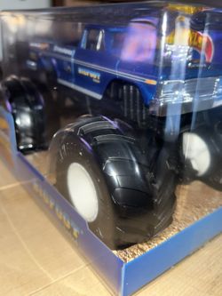 Mattel Hot Wheels Monster Trucks, Oversized Monster Truck, 1:24