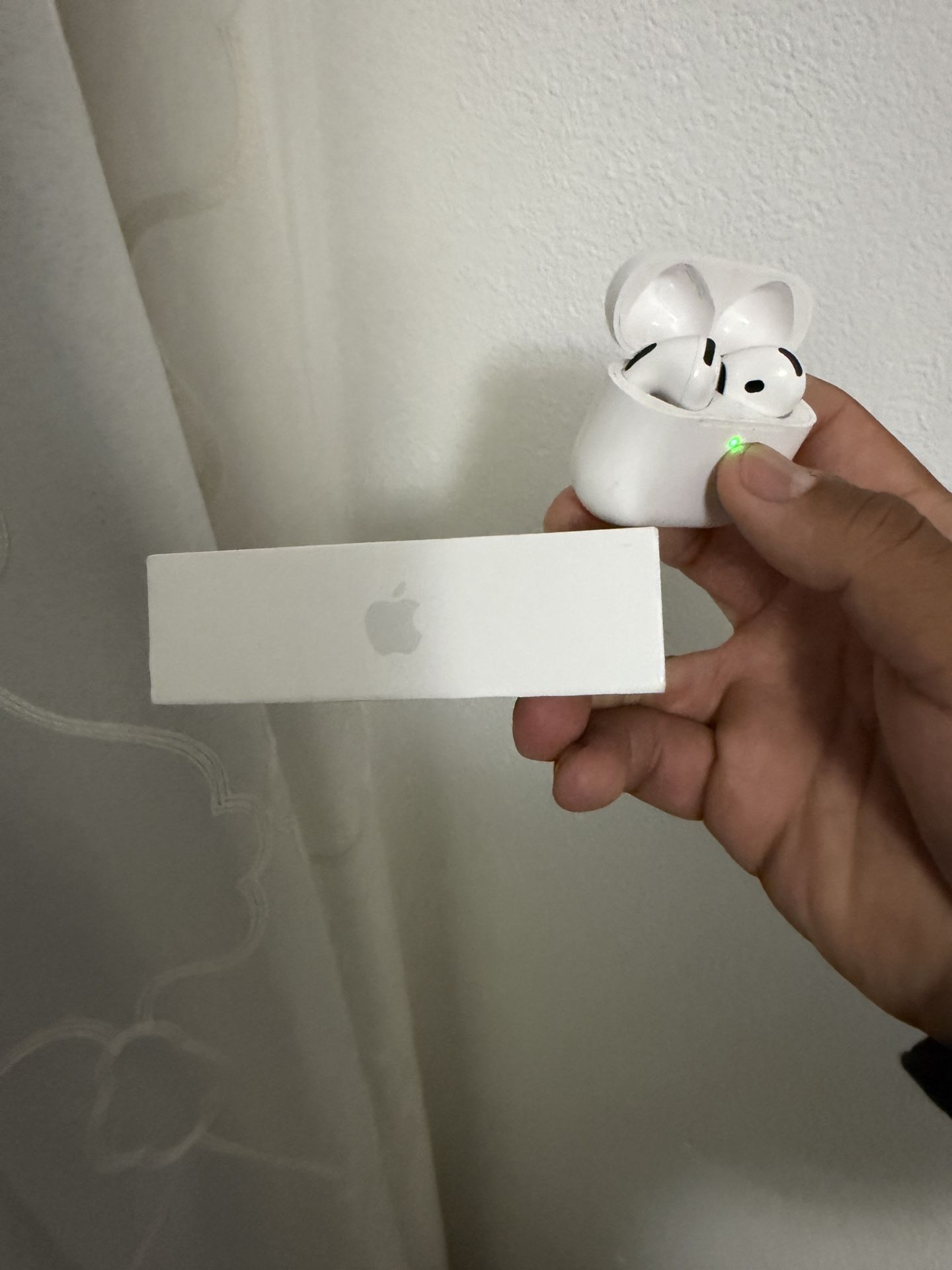 Apple AirPods