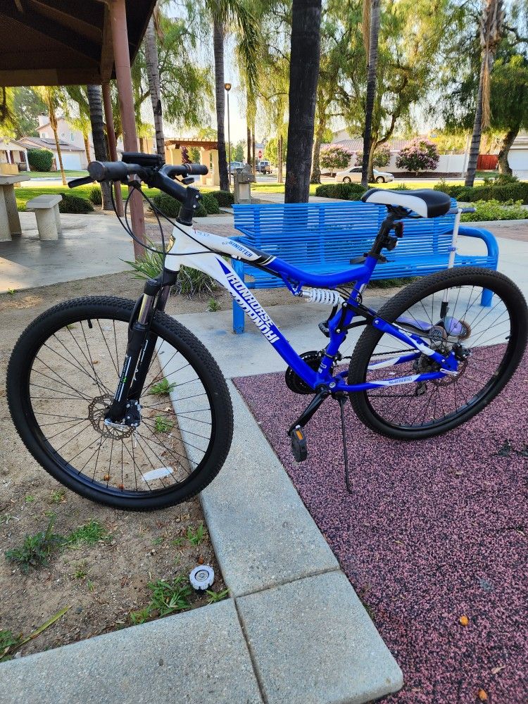 IRONHORSE Full suspension mountain bike.