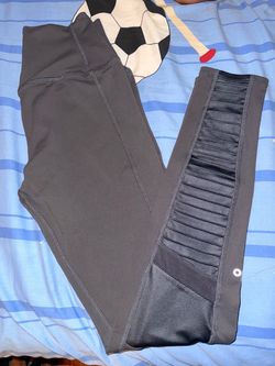 Women’s Alo  legging