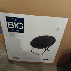Black dish Chair