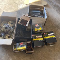 Gun Nails Different Miscellaneous Sizes of Nails 