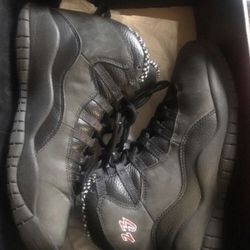 Jordan shadow 10 size 9