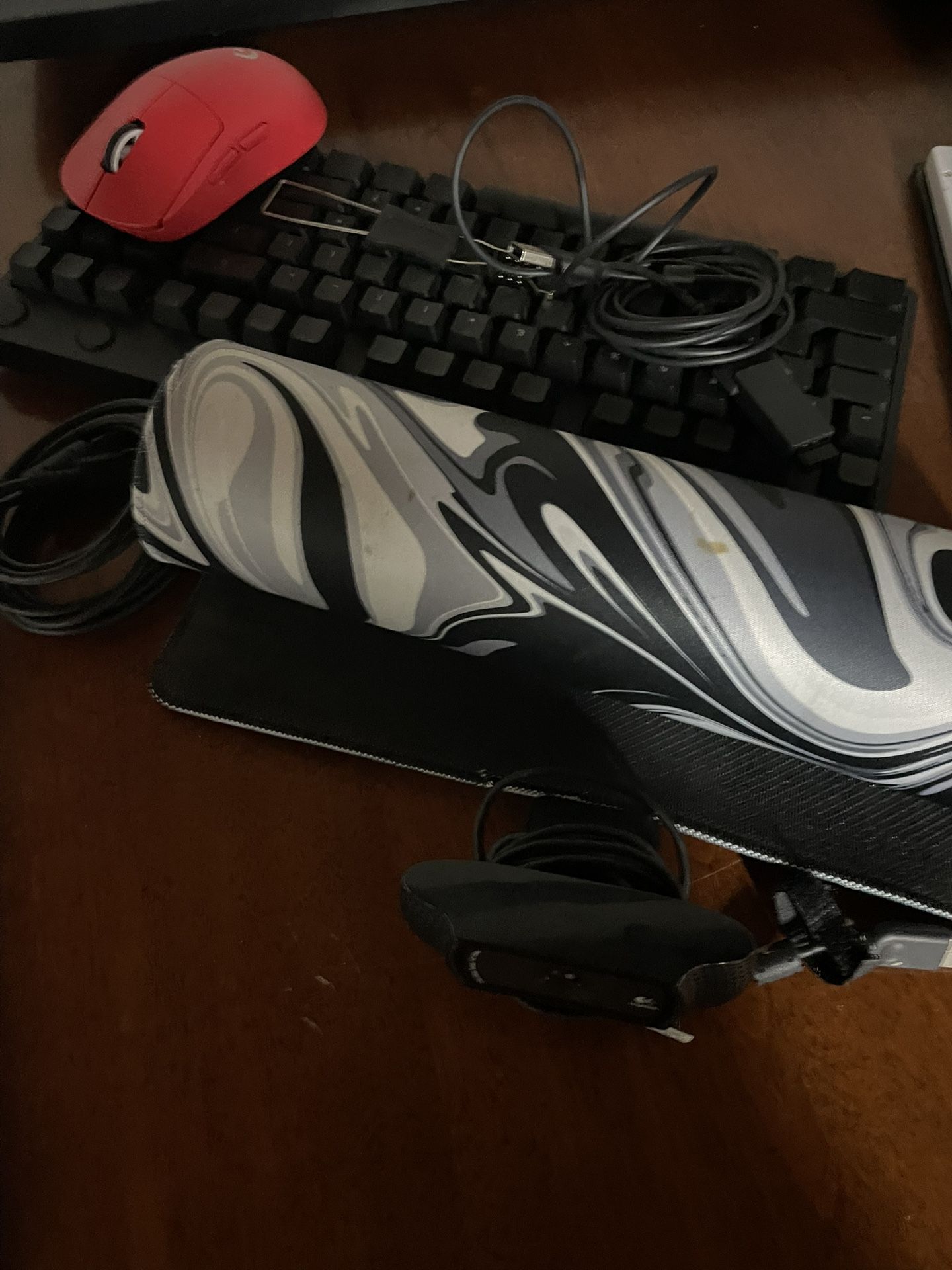 Keyboard Mouse Mousepad Face cam