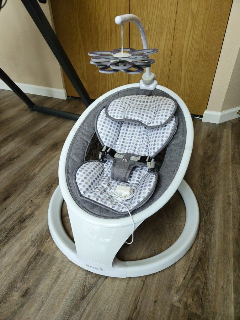 Munchkin Infant Swing