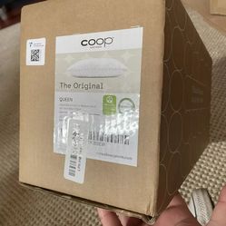 Coop Home Goods The Original Pillow, Queen Size 19x29” Cross-cut Memory New/Open