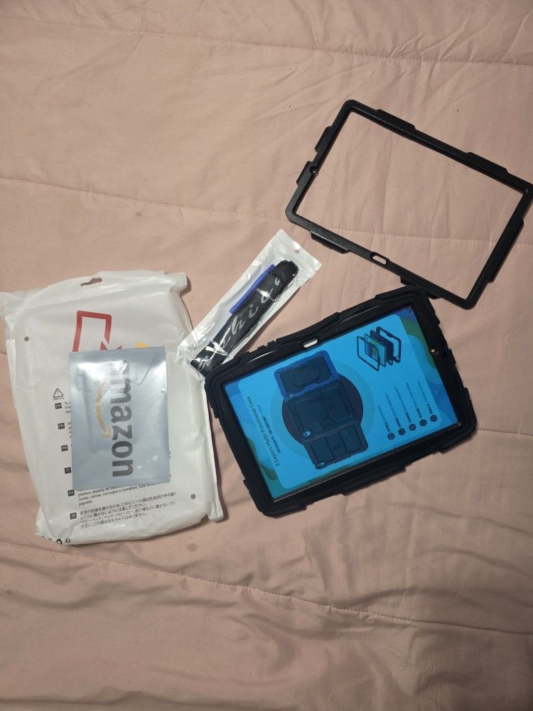 SHOCKPROOF CASE FOR TABLET