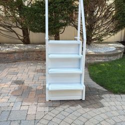 Pool Ladder