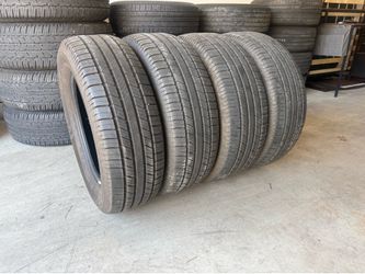 235/60/18 Michelin