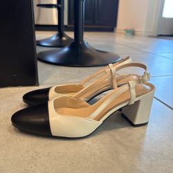 black and white leather block heel shoes