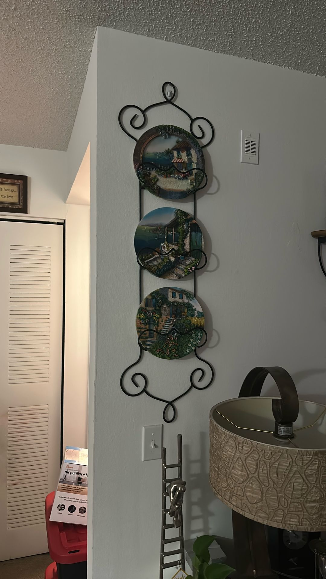 Hanging Plates.