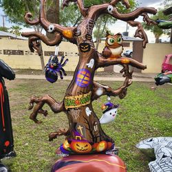 Aluminum Halloween Balloons 12$ Or 13  For Bliowing Them Up