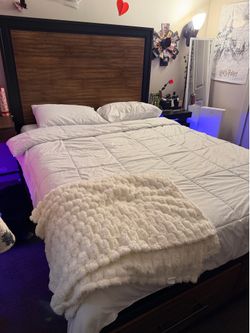 Modern Queen Storage Bed Set w/ LED Nightstands & Dresser