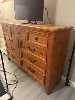 Wood Dresser