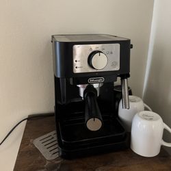 De longhi Coffee Machine
