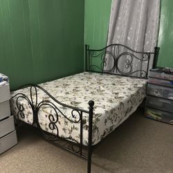 Full Size Vintage Bedframe