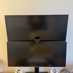 2 Monitors  SAMSUNG 34" ViewFinity Ultra-WQHD + Monitor stand.