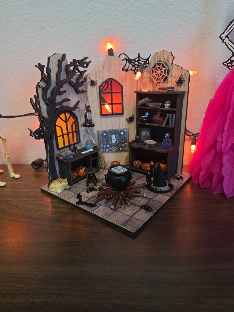 Halloween Decorations - Witch Room π§π»ββοΈ