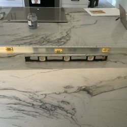 Set Of 2 Levels - 4ft And 2ft, Johnson And Craftsman Brands - Weston 33326