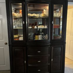 China cabinet 