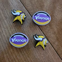 Lot Of 4 Minnesota Vikings Shoe Charms 