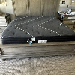 Simmons Beautyrest Mattress And Foundation King Size Bed