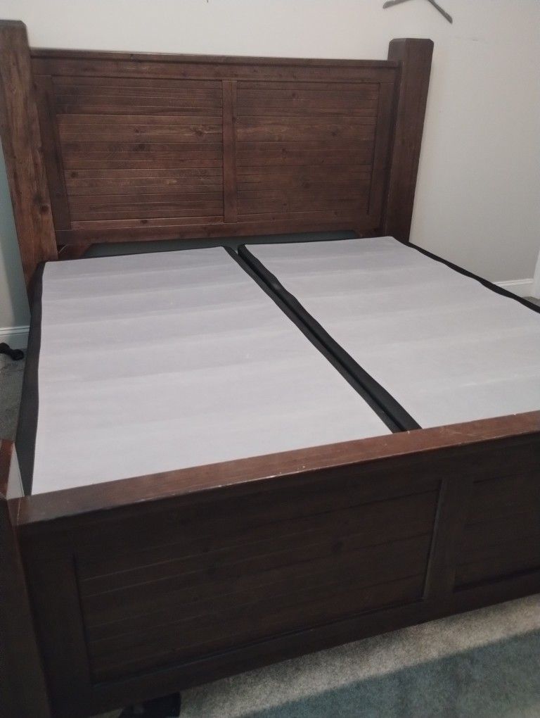 King Size Frame And Box Spring 