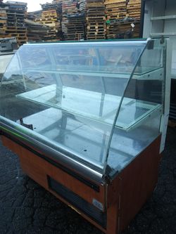 Refrigerated case