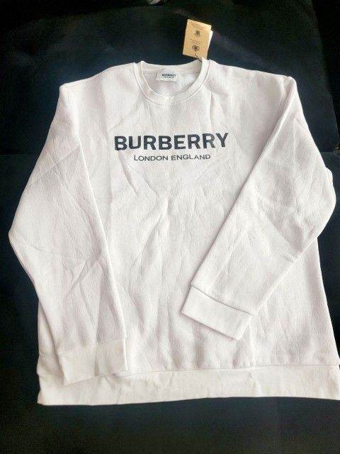 Burberry White Crew Neck Sweater Xl Or Xxl