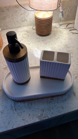 Bathroom matching set