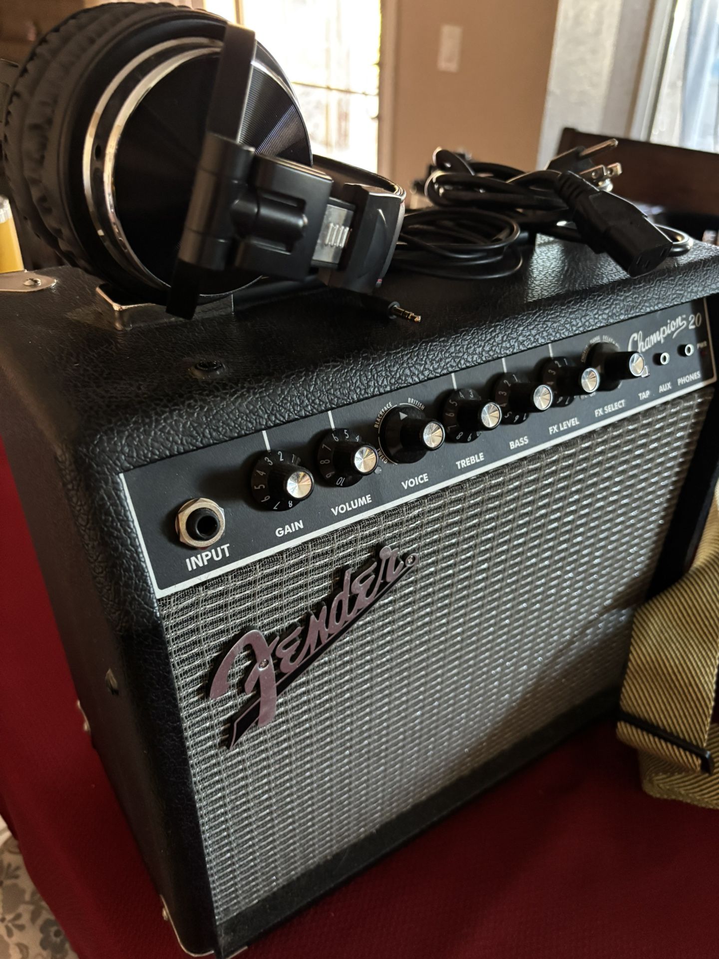 Fender Champion 20 Amp + Headphones