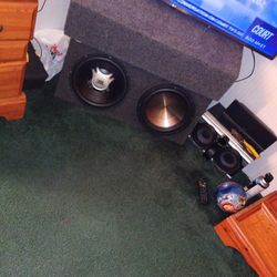 12inch Sub In Box,And Single Truck Box For 12 And A 12inch Ported Box For sale 