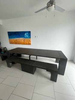 Transformer extendable dining table