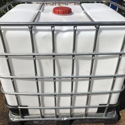 Buffalo Tank Ibc Totes  275 gallon  