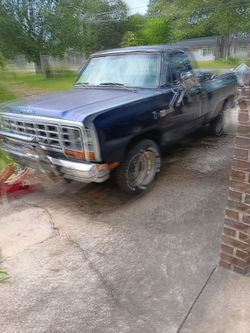 1985 Dodge D150
